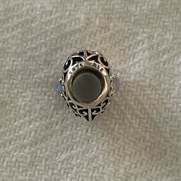 Pandora October Signature Heart Charm - Opalescent Pink Crystal - Picture 5 of 6